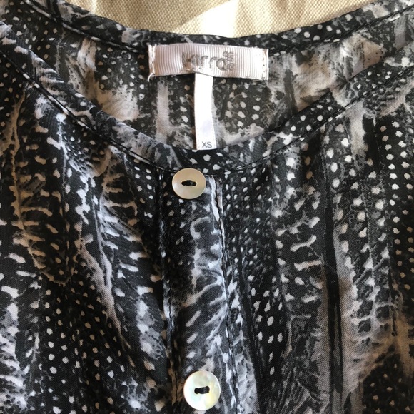 Sheer Black&white Feather Tank w/ Front Tie! - Picture 3 of 5